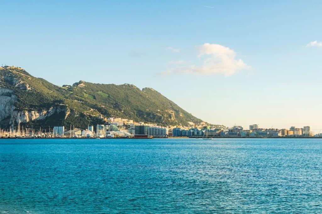 Apartamento Exterior Algeciras -Hawkins Costa 2A エクステリア 写真